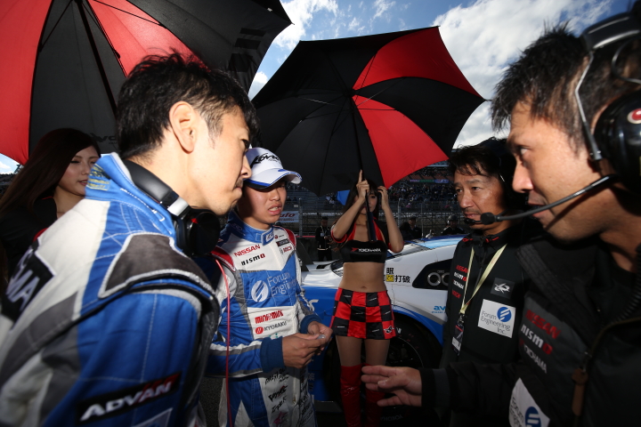 決勝レース: 柳田真孝と佐々木大樹（KONDO RACING）