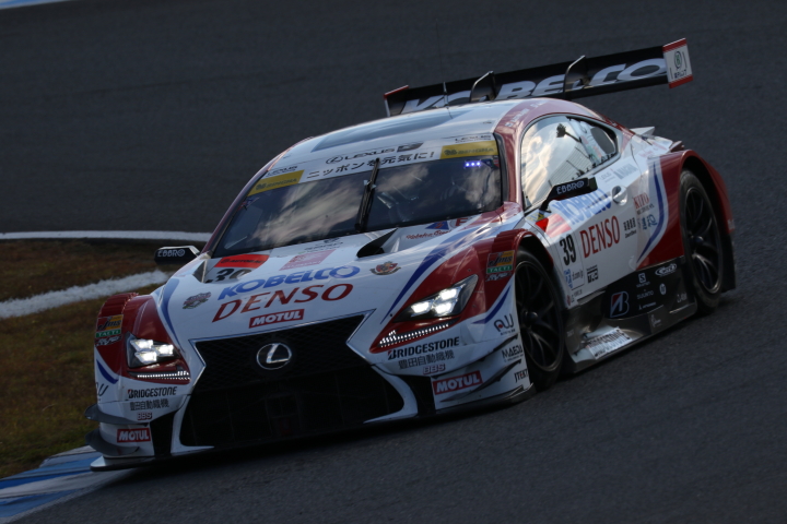 決勝レース: 平手晃平（DENSO KOBELCO SARD RC F）