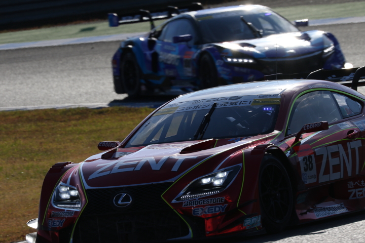 決勝レース: 石浦宏明（ZENT CERUMO RC F）