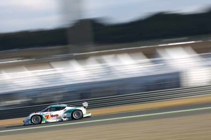 決勝レース: 高橋一穂（シンティアム・アップル・ロータス）