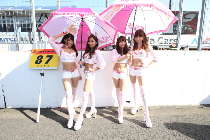 ピットウォーク: レースクイーン