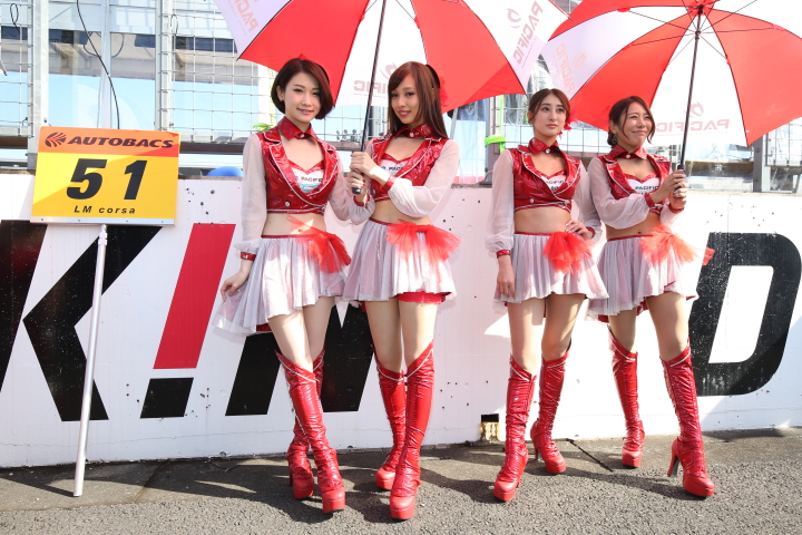 ピットウォーク: レースクイーン