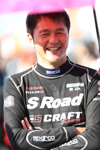 スタート進行: 本山哲（MOLA）