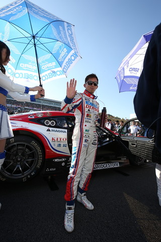 スタート進行: 平手晃平（LEXUS TEAM SARD）