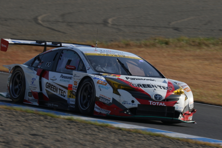 決勝レース: 中山雄一（TOYOTA PRIUS apr GT）