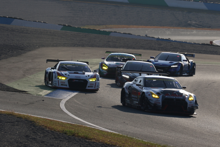 決勝レース: ヤン・マーデンボロー（B-MAX NDDP GT-R）