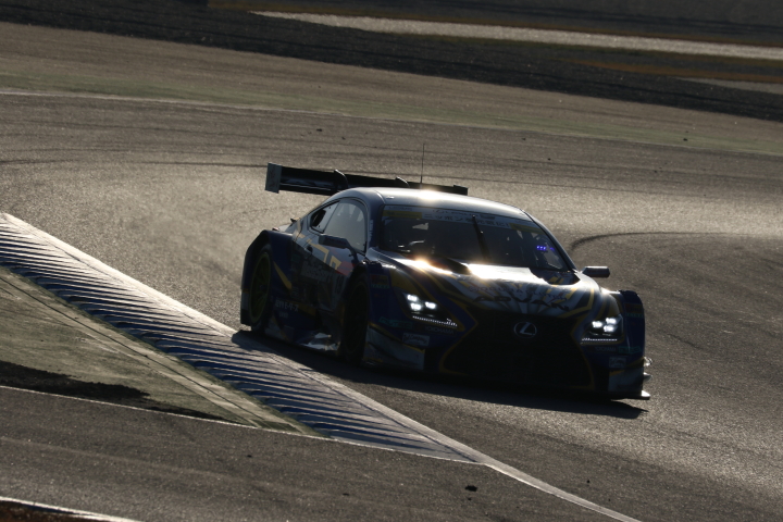 決勝レース: 国本雄資（WedsSport ADVAN RC F）