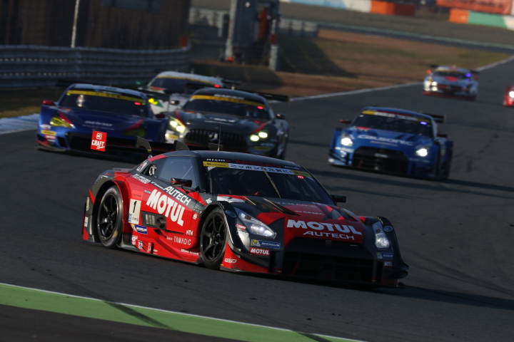 決勝レース: 松田次生（MOTUL AUTECH GT-R）