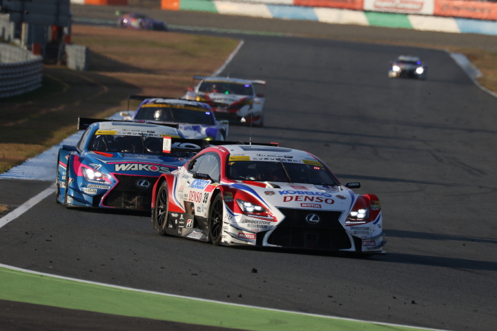 決勝レース: ヘイッキ・コバライネン（DENSO KOBELCO SARD RC F）