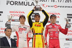 f3-rd9-r-podium