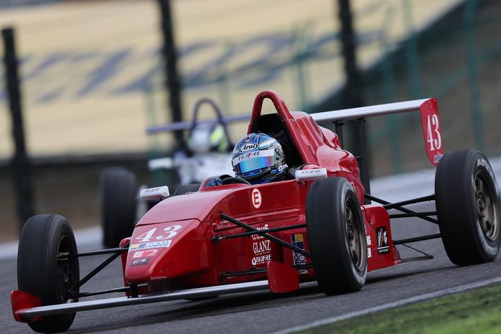 決勝3位は鈴木智之（K&G C72ミッドランド10V）