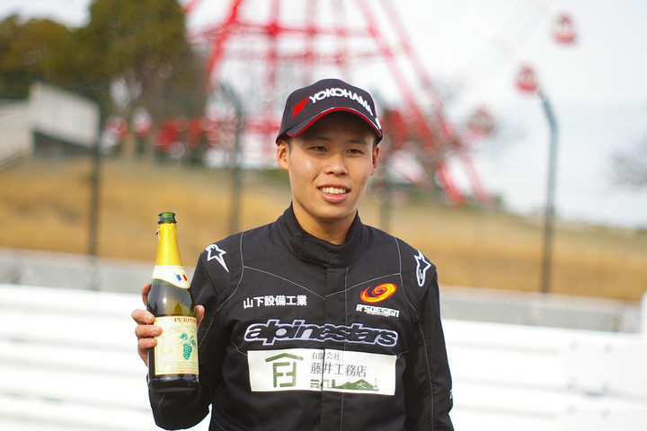 優勝した山内飛侑（藤井工務店MYST KK-SⅡ）