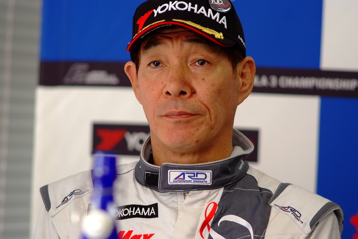 決勝記者会見: 3位の植田正幸（B-MAX with Rn-Sports山下製作所）