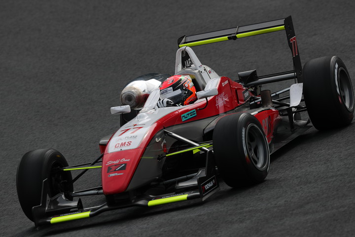 第1戦、第2戦ともNクラスポールポジションの霜野誠友（CMS AVANTECH F306）