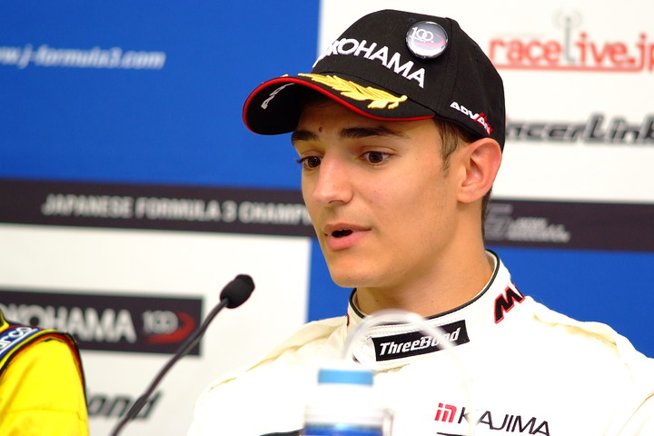 決勝記者会見: 2位のアレックス・パロウ（ThreeBond Racing with DRAGO CORSE）