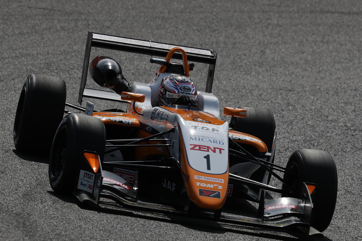 第4,5戦公式予選: 第4戦予選2位、第5戦予選3位の坪井翔（カローラ中京Kuo TOM'S F317）