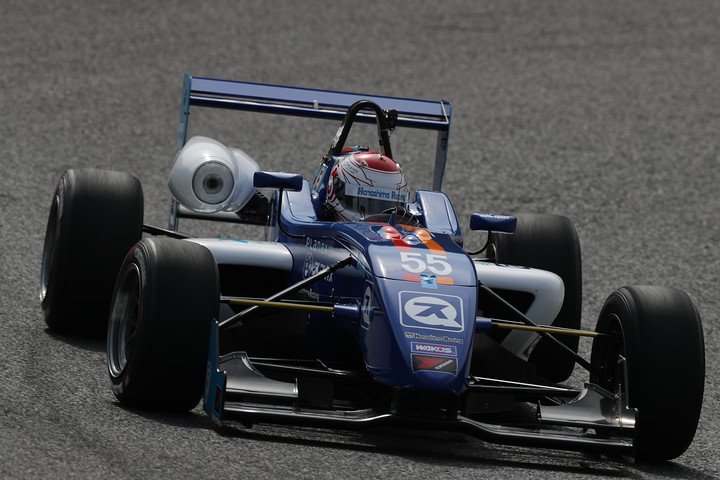 第4,5戦公式予選: Nクラス第予選4戦5位、第5戦予選2位の久保田克昭（Planexスマカメ・F308）