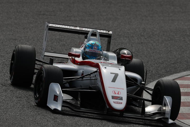 第4,5戦公式予選: 第4戦予選3位、第5戦予選5位の阪口晴南（HFDP RACING F316）