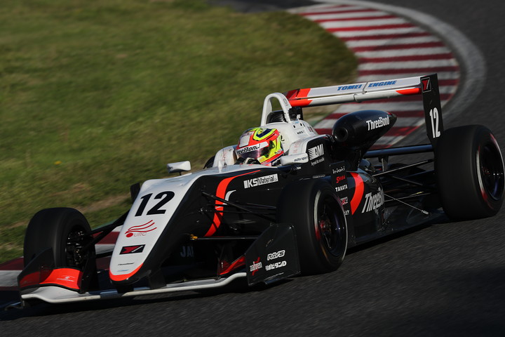 決勝2位はアレックス・パロウ（THREEBOND）