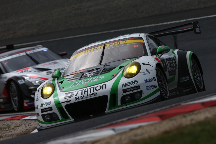 公式練習: 藤井誠暢（D'station Porsche）