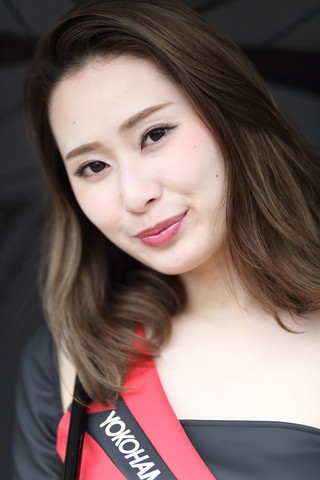 キッズピットウォーク: F3の片山義章とレースクイーン