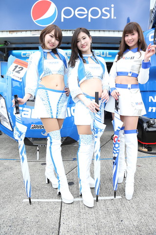 ピットウォーク: レースクイーン