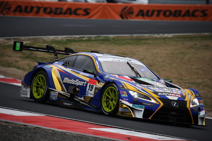 ノックアウト予選Q2: 国本雄資（WedsSport ADVAN LC500）