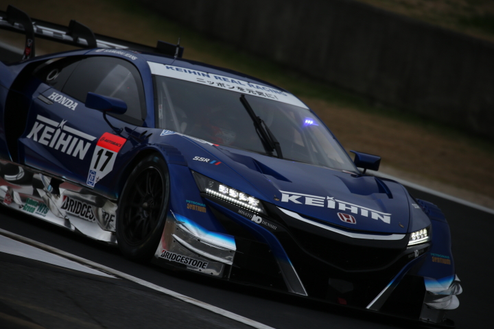 ノックアウト予選Q2: 小暮卓史（KEIHIN NSX-GT）
