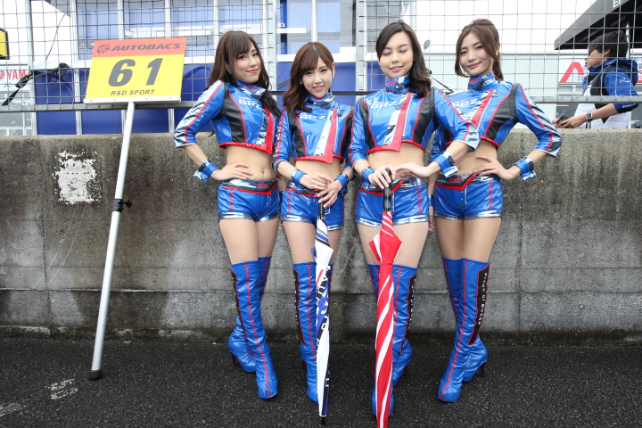 ピットウォーク: レースクイーン