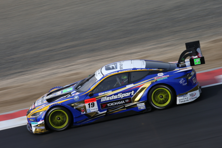 決勝レース: 関口雄飛（WedsSport ADVAN LC500）