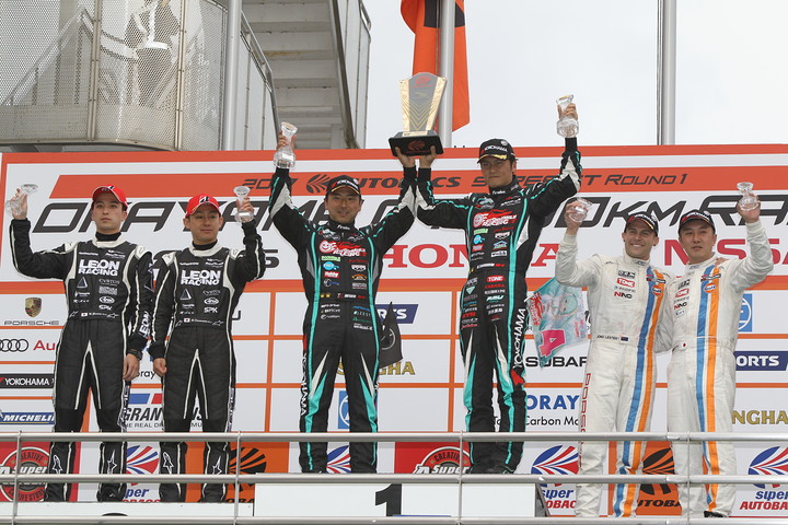 GT300クラスの表彰式