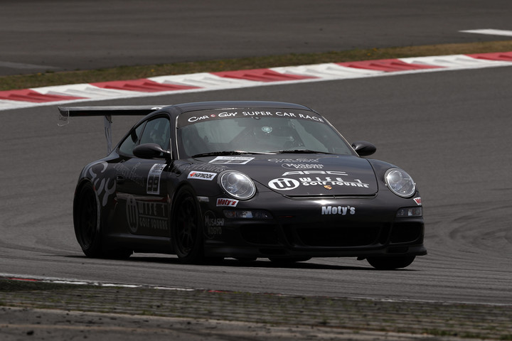 GT4/N1クラス優勝は佐藤賢一（WISE-1 ポルシェGT3）