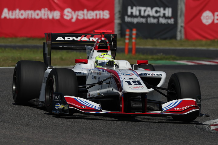 フリー走行2回目: トップタイムは関口雄飛（ITOCHU ENEX TEAM IMPUL SF14）