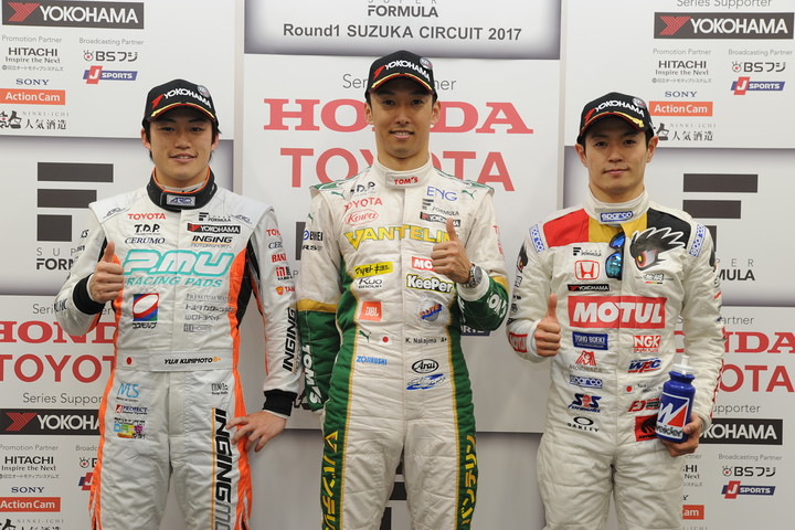 公式予選フォトセッション: 上位3名のドライバーたち