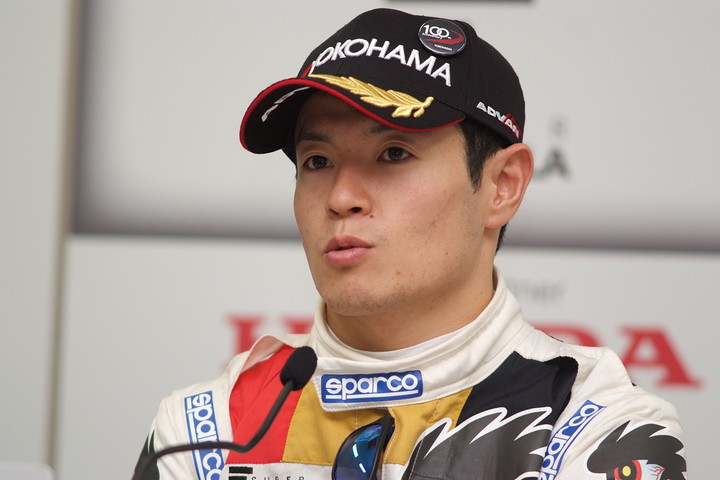 決勝記者会見: 2位の山本尚貴（TEAM無限）