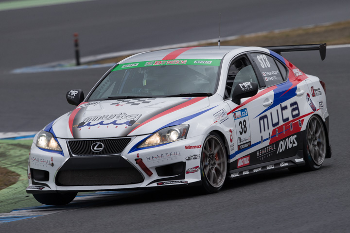 ST-3クラスポールポジションは堀田誠／阪口良平組（muta Racing TWS IS350）