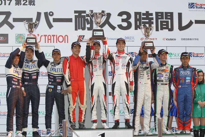 ST-4クラスの表彰式