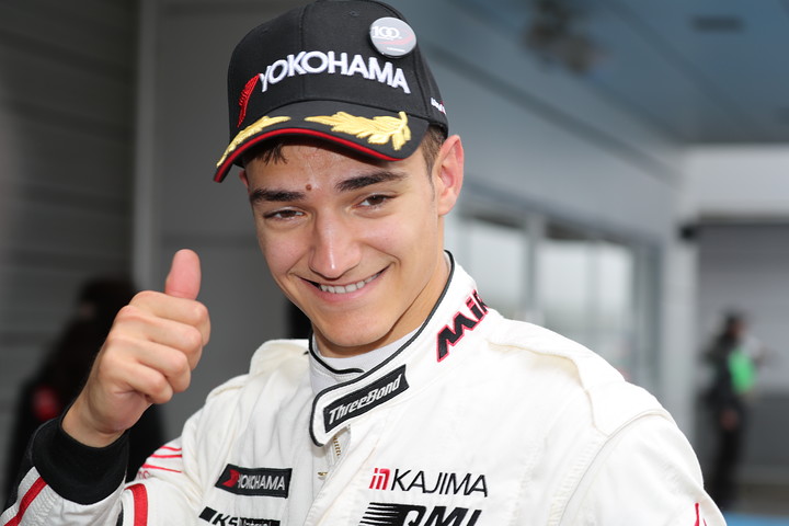 優勝したアレックス・パロウ（ThreeBond Racing with DRAGO CORSE）