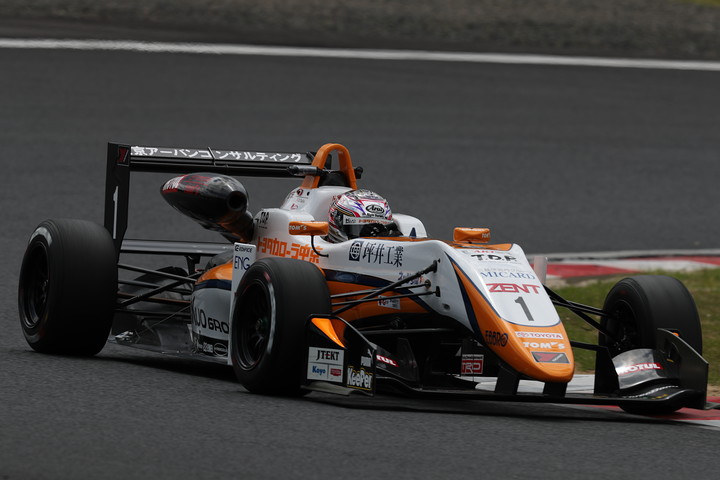 決勝3位は坪井翔（カローラ中京Kuo TOM'S F317）