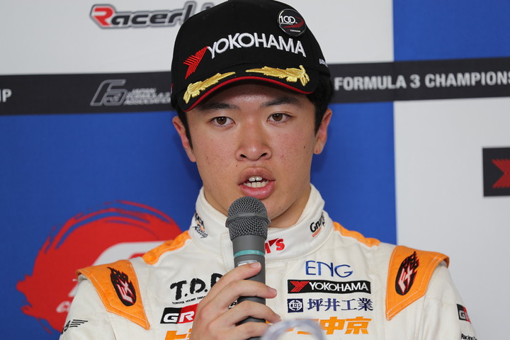 決勝記者会見: 2位の