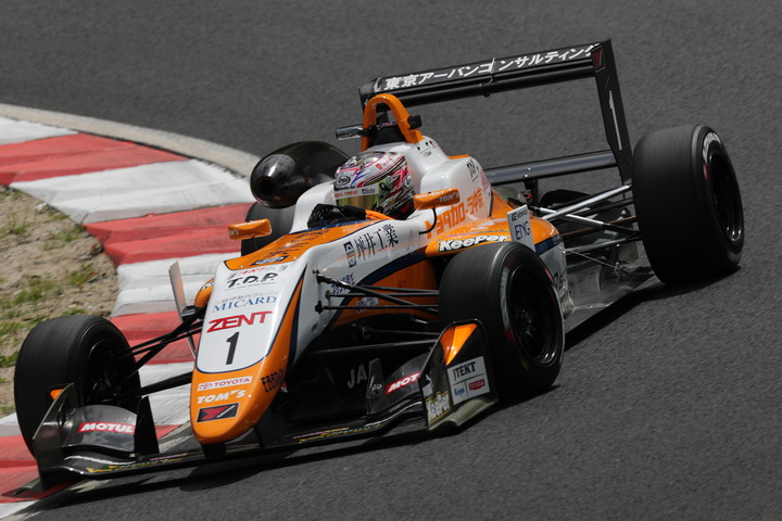 予選3位は坪井翔（カローラ中京Kuo TOM'S F317）