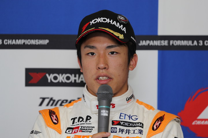 決勝記者会見: 3位の坪井翔（カローラ中京Kuo TEAM TOM'S）