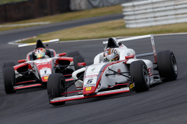 決勝2位は大湯都史樹（HFDP/SRS/コチラレーシング）