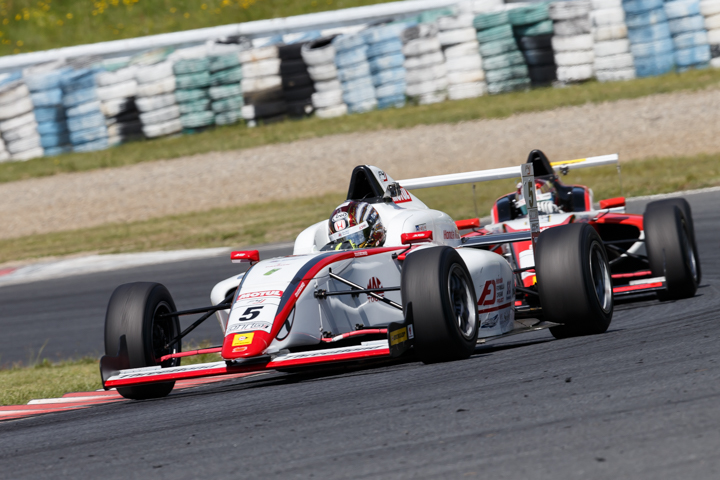 優勝は大湯都史樹（HFDP/SRS/コチラレーシング）