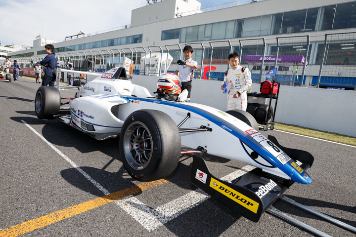 決勝2位は角田裕毅（SRS/コチラレーシング）