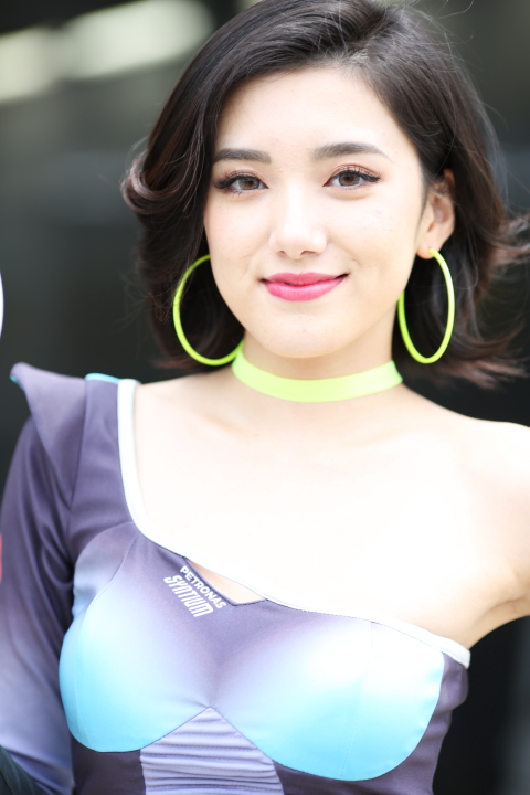 ピットウォーク: レースクイーン