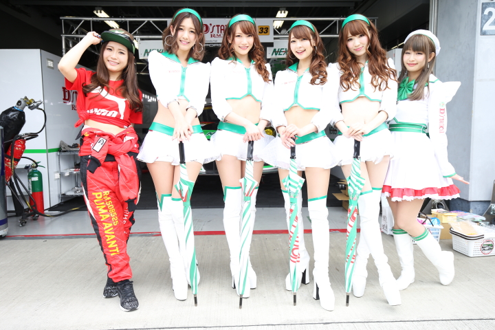 ピットウォーク: レースクイーン