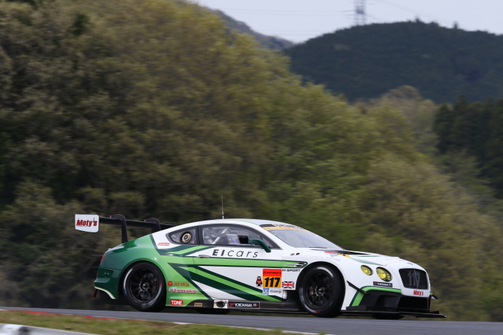 ノックアウト予選Q1: 阪口良平（EIcars BENTLEY GT3）