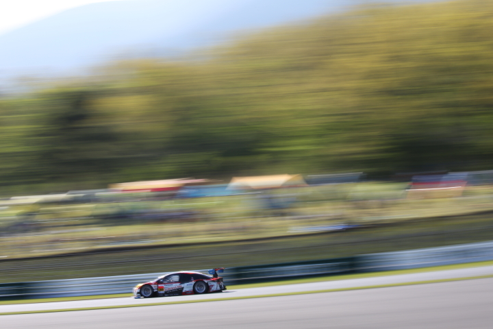 決勝レース: 佐々木孝太（TOYOTA PRIUS apr GT）