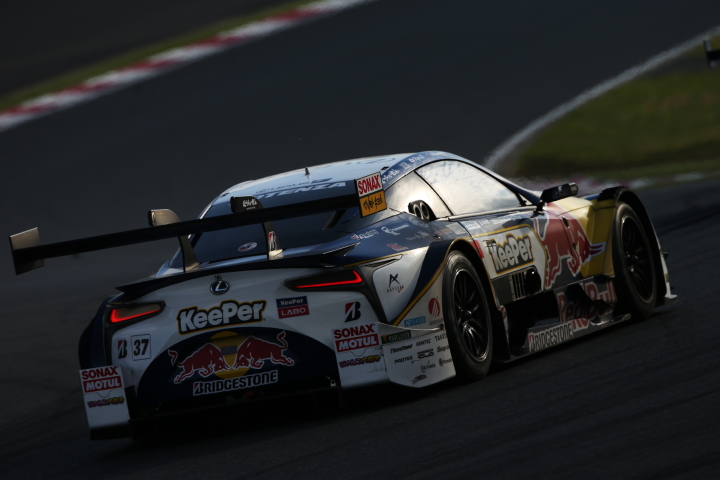 決勝レース: 平川亮／ニック・キャシディ組（KeePer TOM'S LC500）